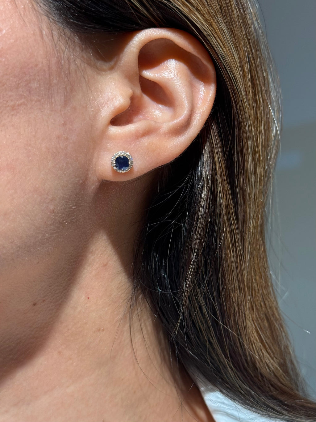 Sapphire Diamond Halo Stud Earrings in 14k Yellow Gold