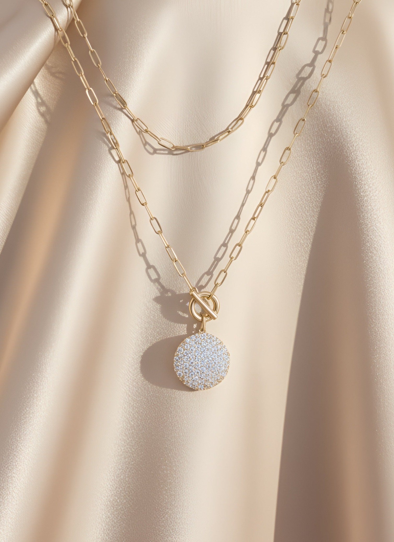 Diamond Circle Toggle Necklace in 18K Yellow Gold – 0.71 CTW Natural Diamonds