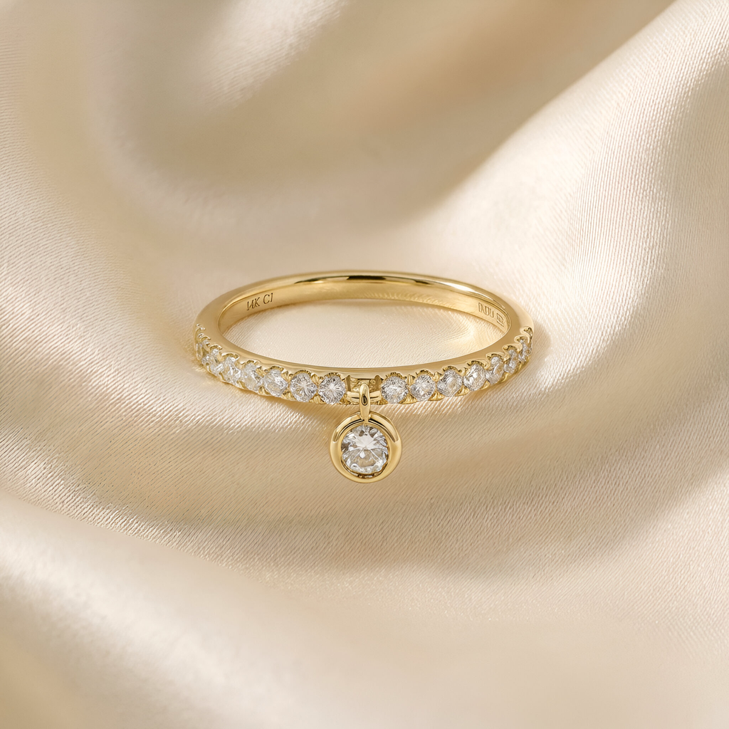 Dangling Diamond Ring in 18K Yellow Gold