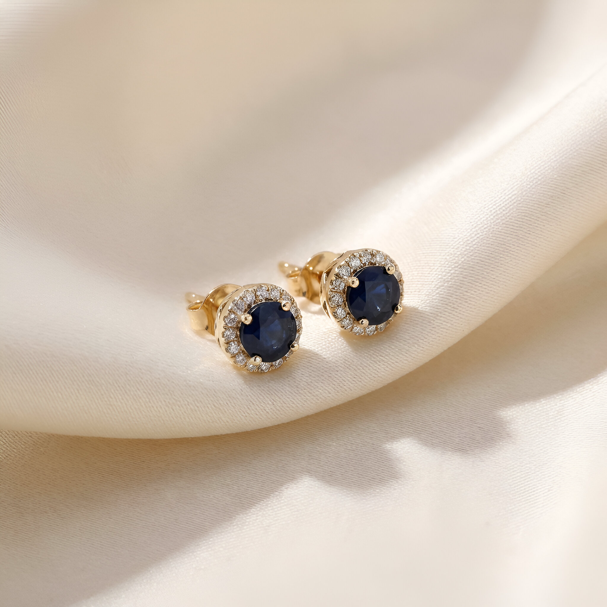 Sapphire Diamond Halo Stud Earrings in 14k Yellow Gold