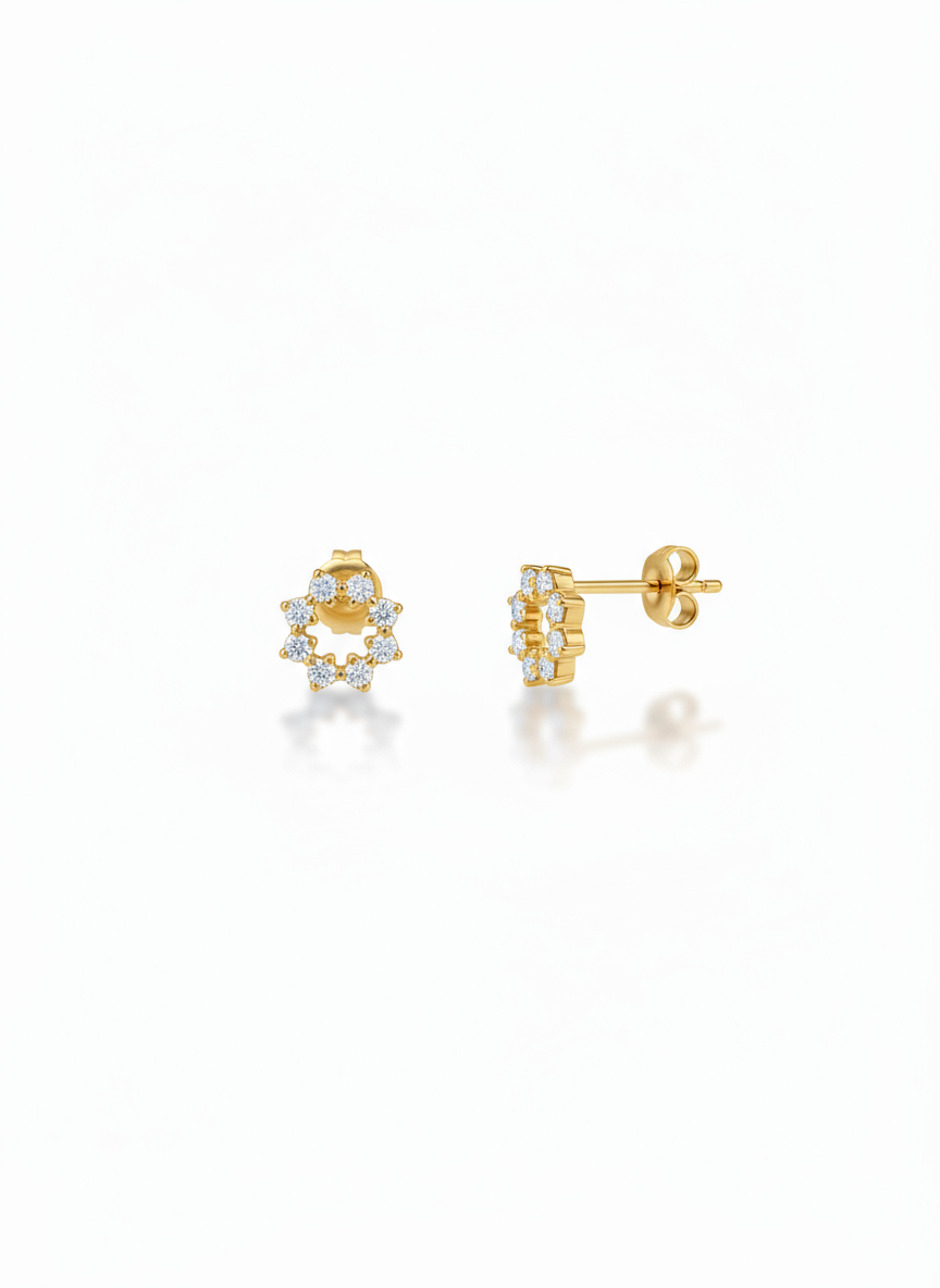 Diamond Star Earring Studs in 14K Yellow Gold