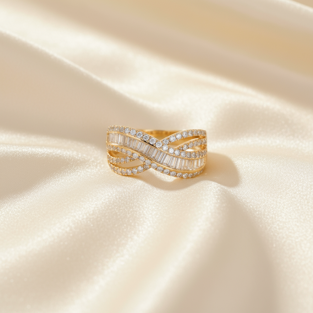 Classy Diamond Ring in 14K Yellow Gold