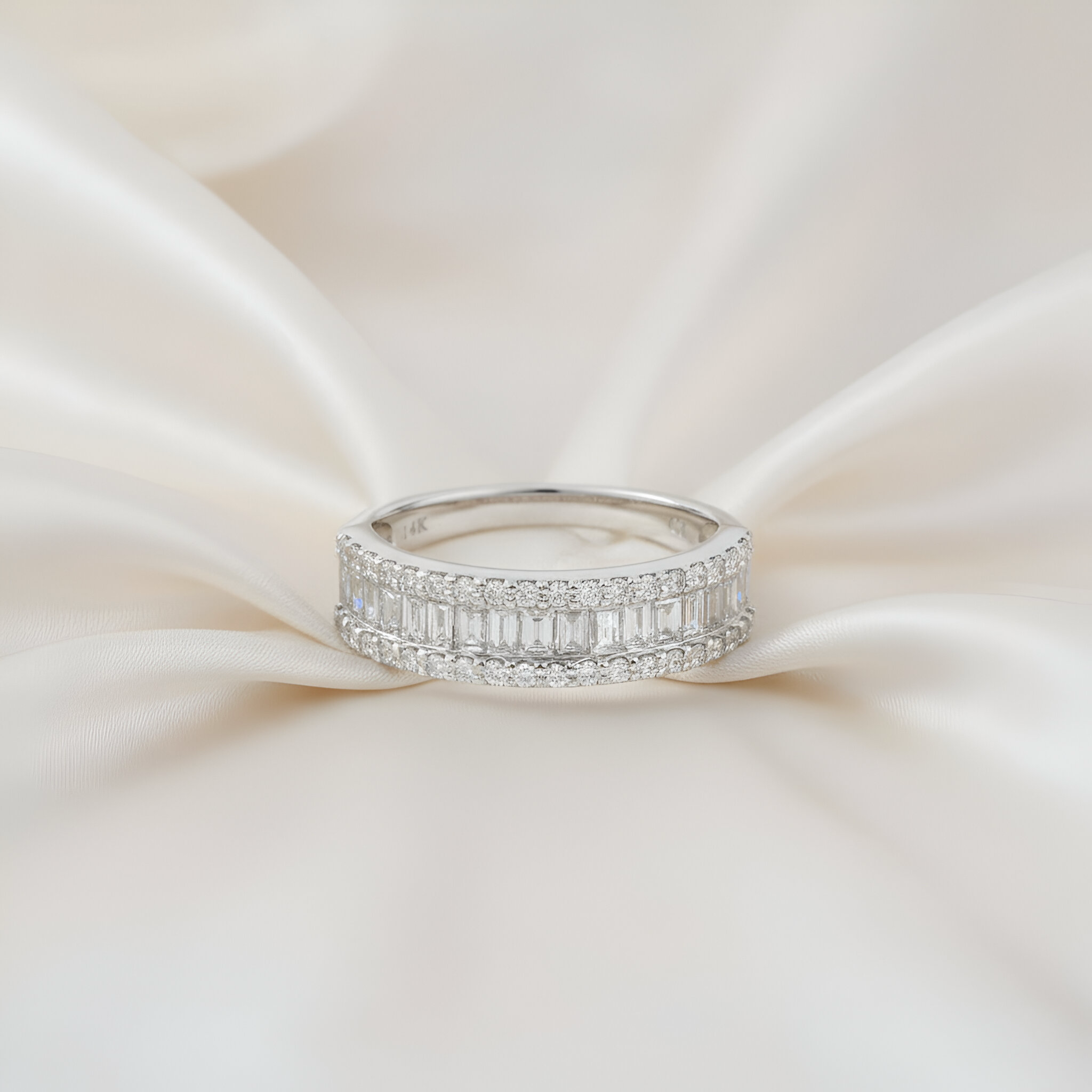 Classy Diamond Ring in 14K White Gold