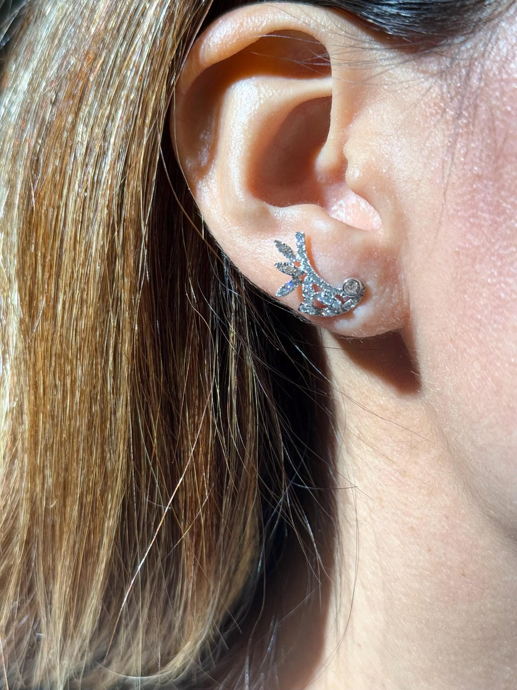 Floral Diamond Stud Earrings in 18k White Gold