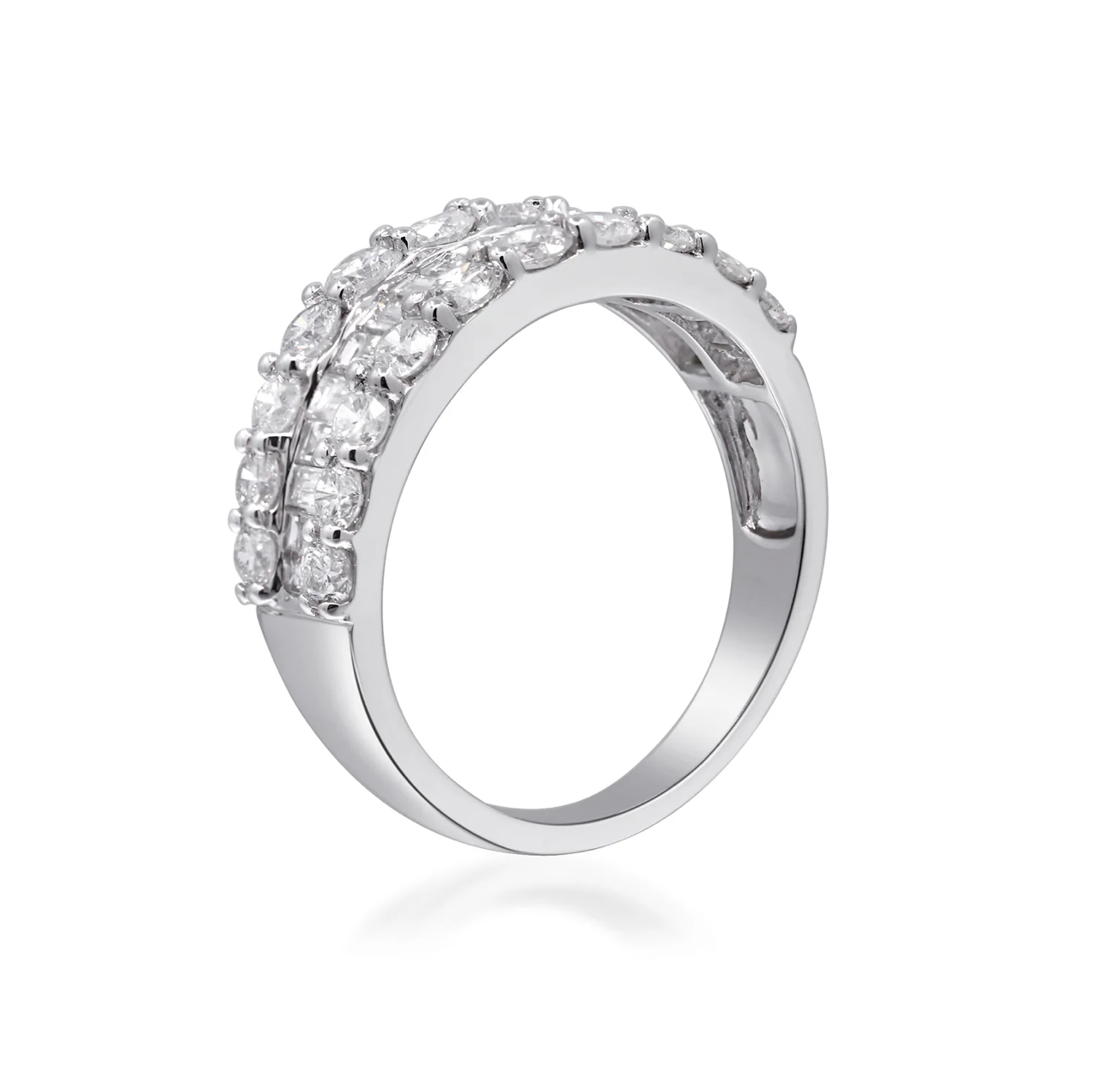 Classy Diamond Ring in 14K White Gold