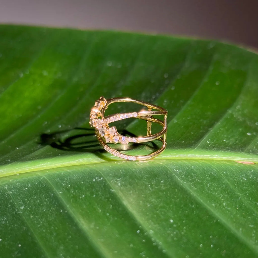 Floral Diamond Ring in 14k Yellow Gold