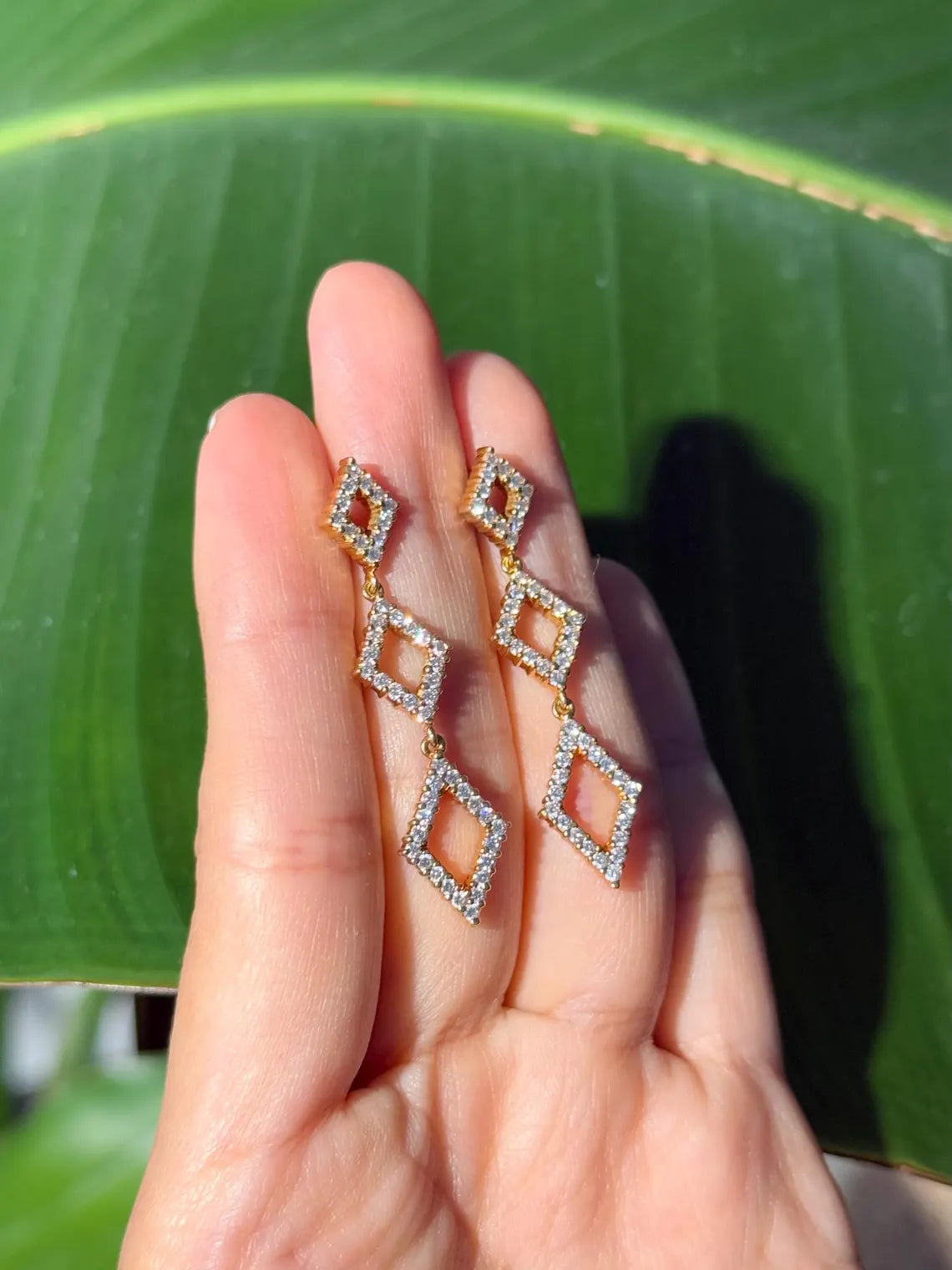 Cocktail Diamond Earrings in 18k Yellow Gold