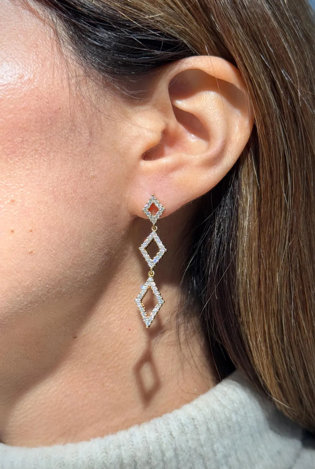 Cocktail Diamond Earrings in 18k Yellow Gold