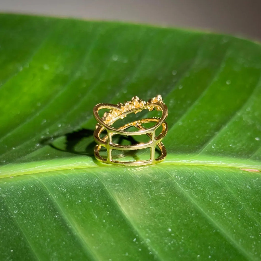 Floral Diamond Ring in 14k Yellow Gold