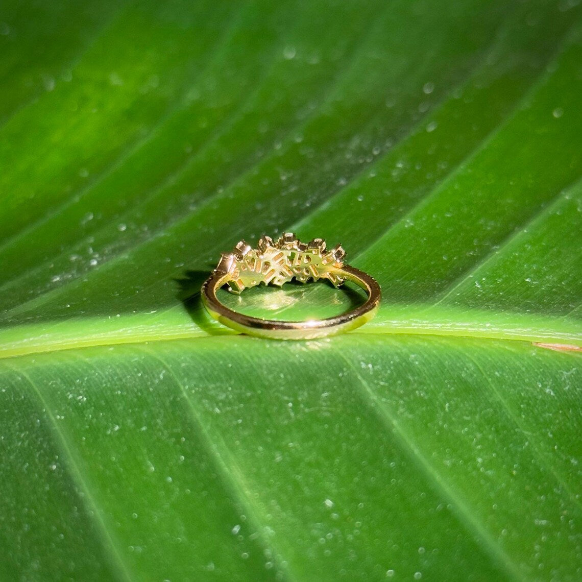 Diamond Ring in 18k Yellow Gold
