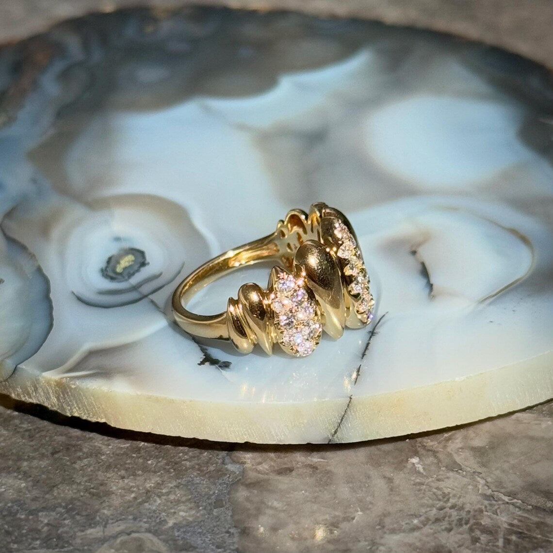Pebble Diamond Ring in 14k Yellow Gold