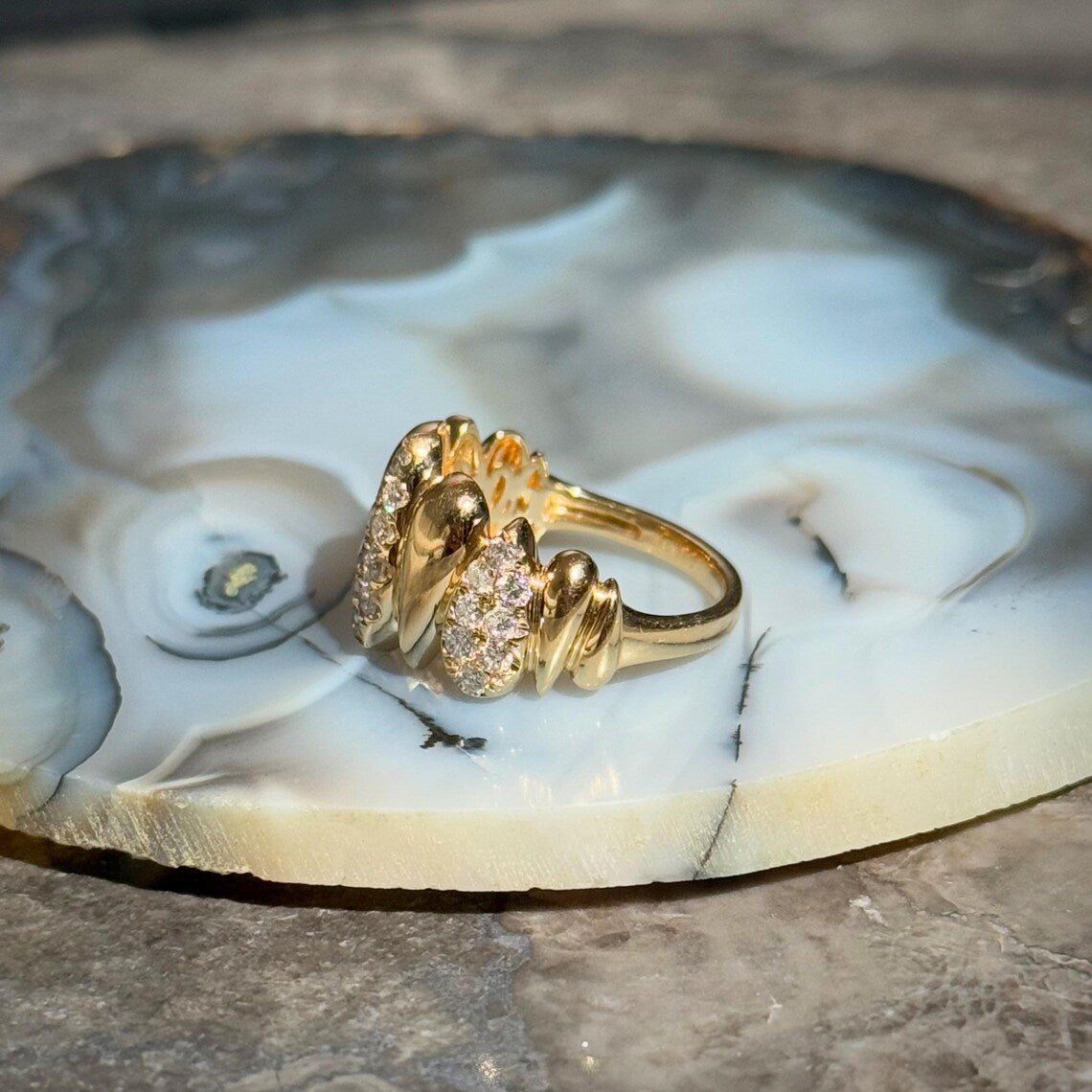 Pebble Diamond Ring in 14k Yellow Gold