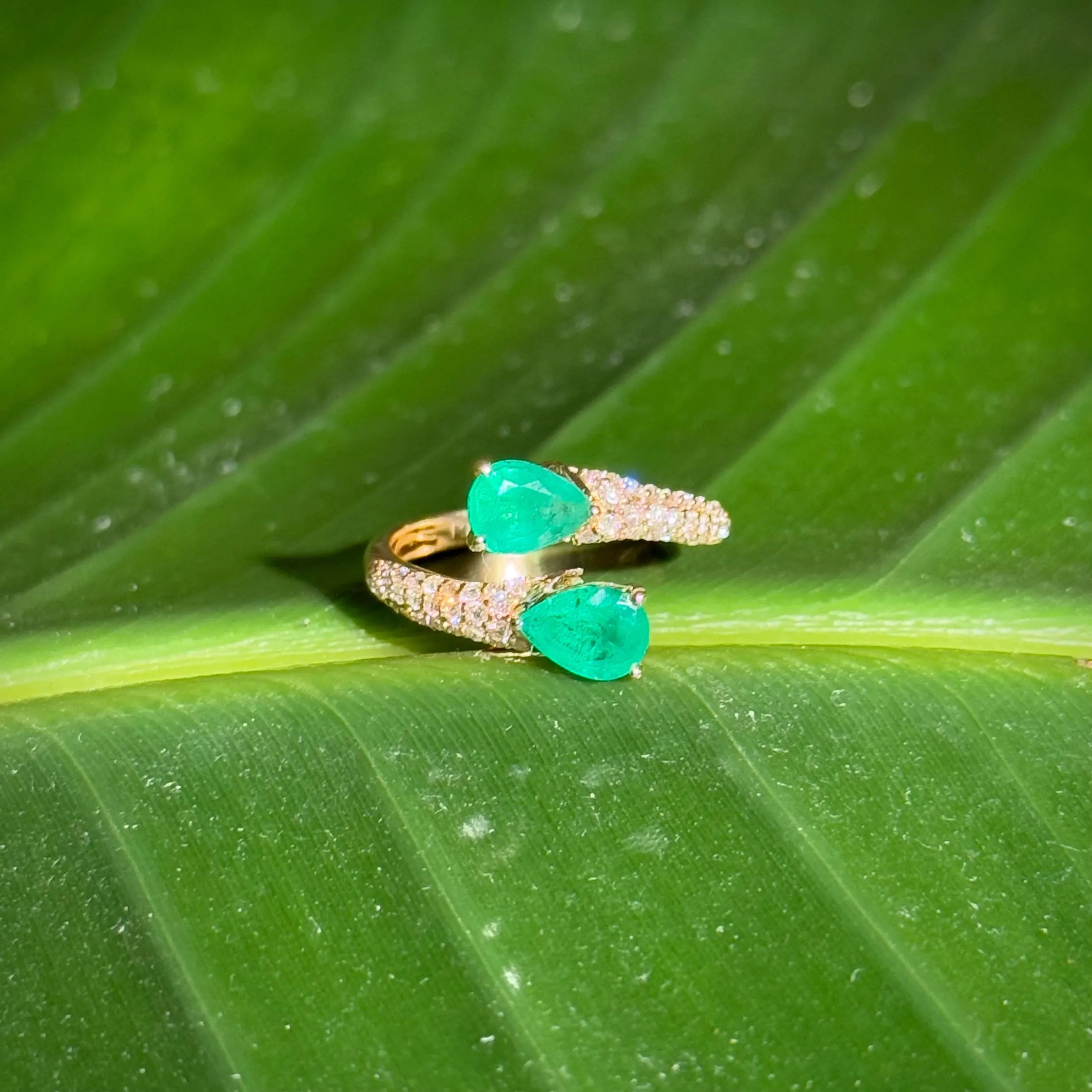 Toi et Moi Emerlad Diamond Ring in 14k Yellow Gold Size 7