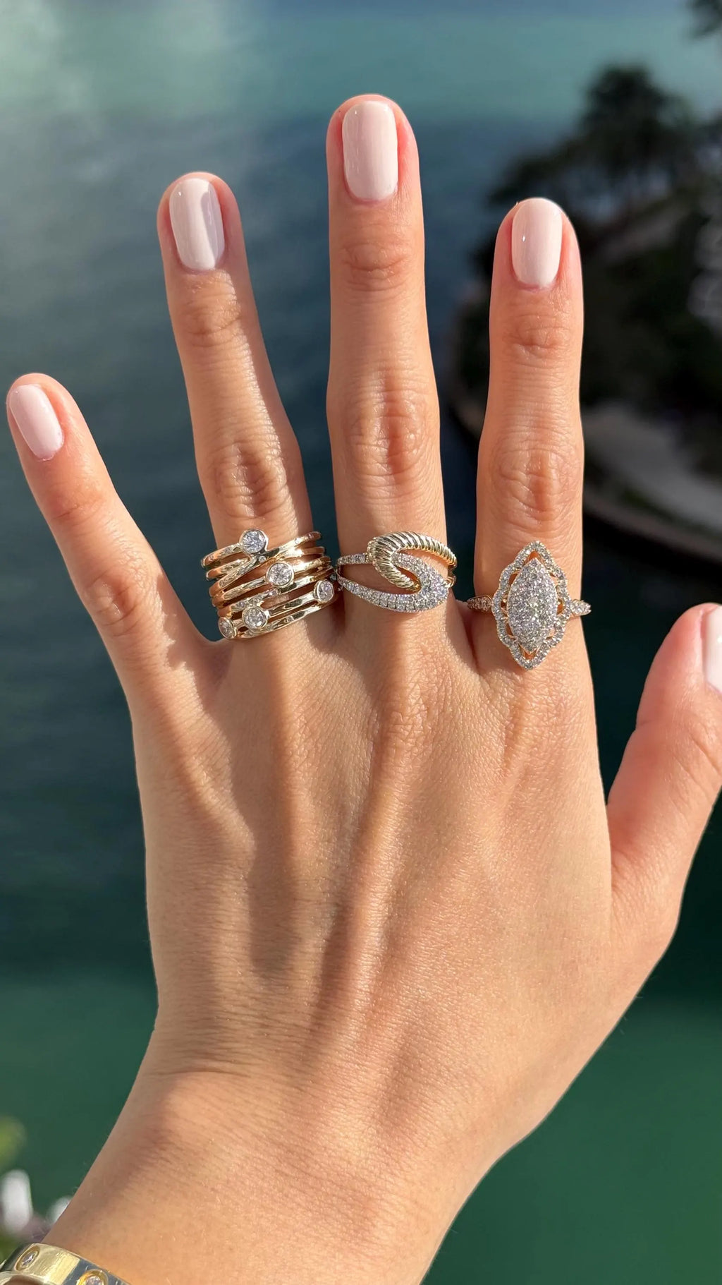 Modern Classy Diamond Ring in 14k Yellow Gold