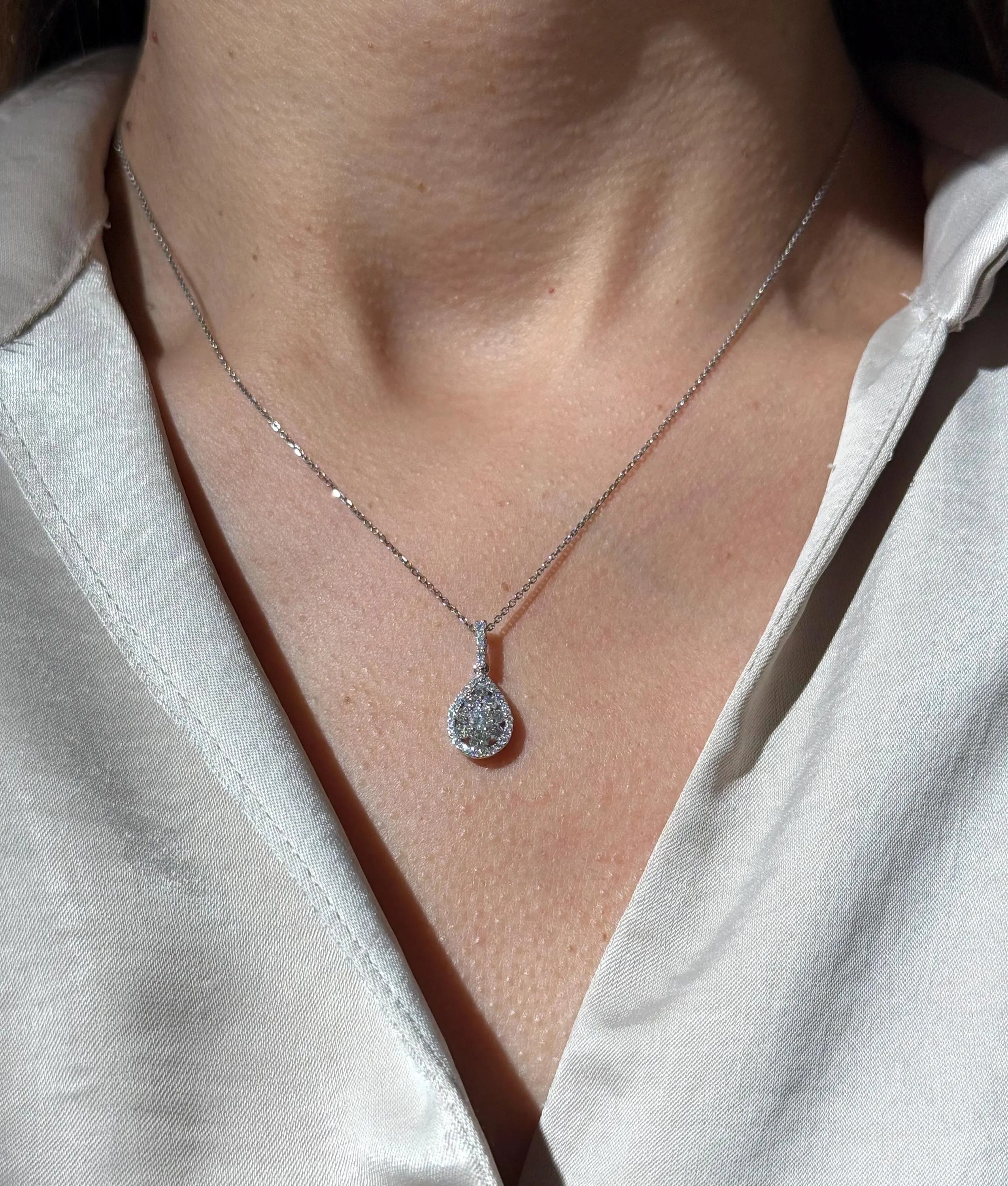 Classy Diamond Drop Necklace in 18k White Gold