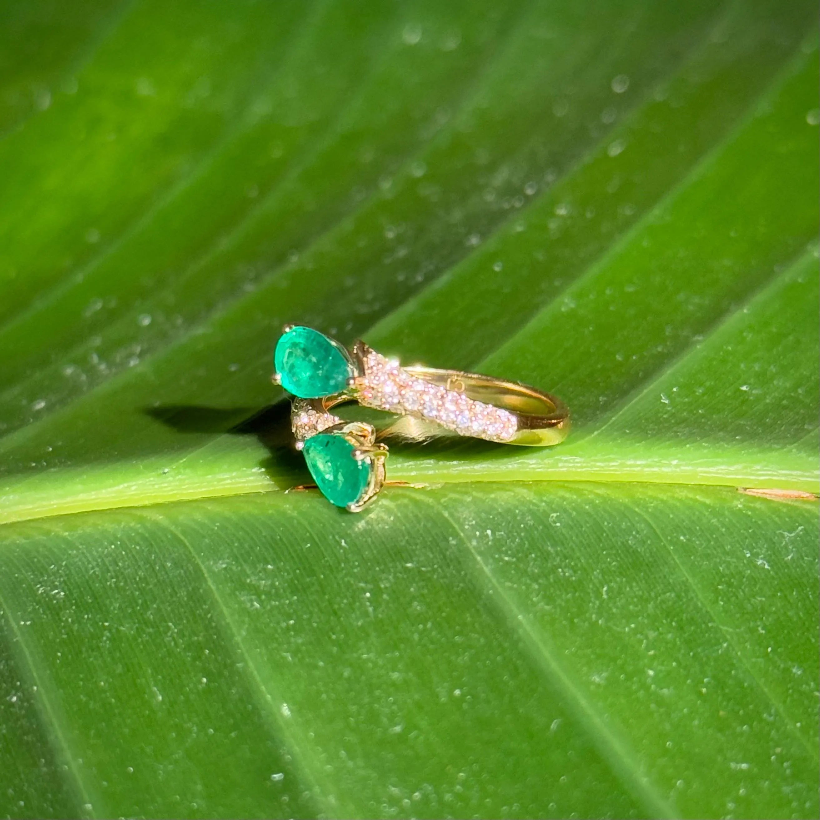 Toi et Moi Emerlad Diamond Ring in 14k Yellow Gold Size 7