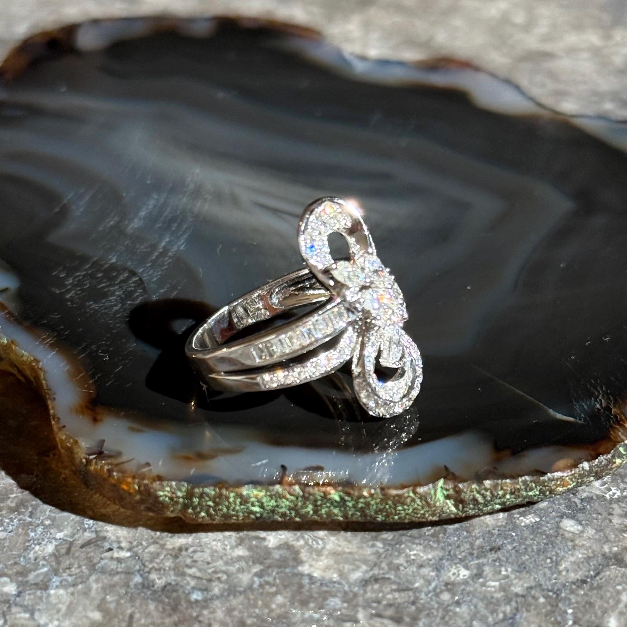 Art Deco Diamond Ring in 18k White Gold