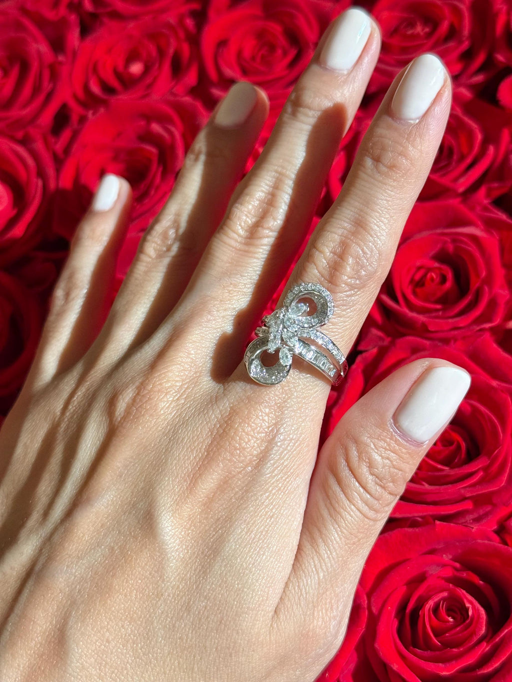 Art Deco Diamond Ring in 18k White Gold