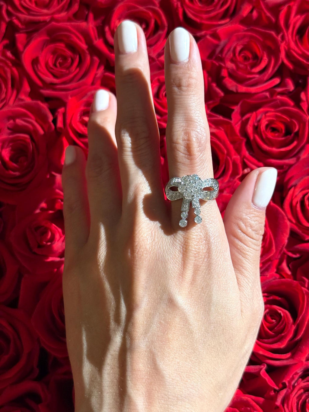 Diamond Ribbon Ring in 18k White Gold