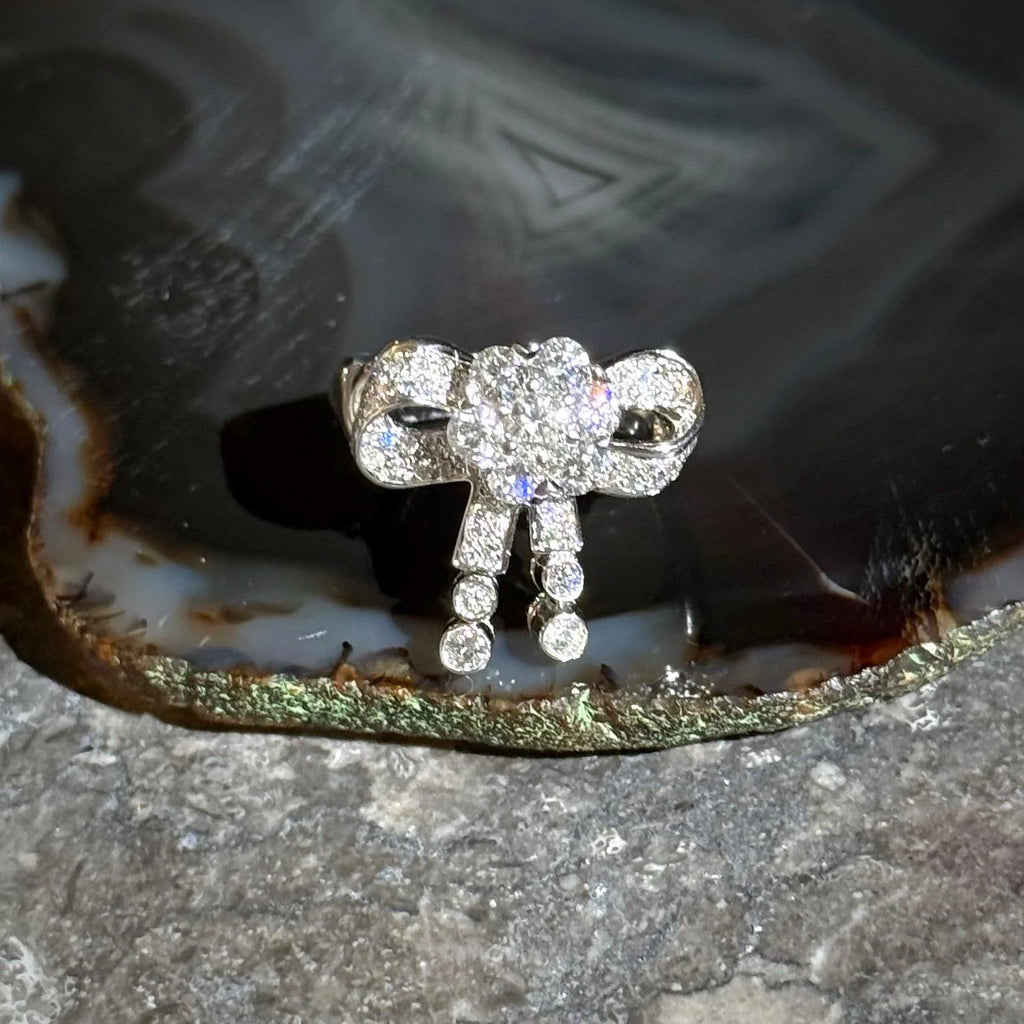 Diamond Ribbon Ring in 18k White Gold