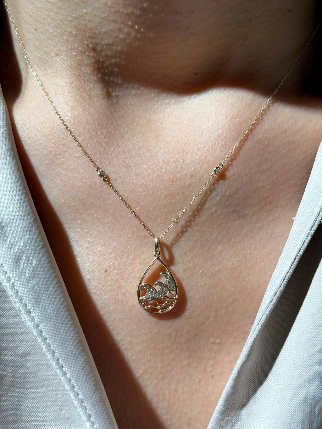 Diamond Ocean Waves Necklace in 14k Yellow Gold