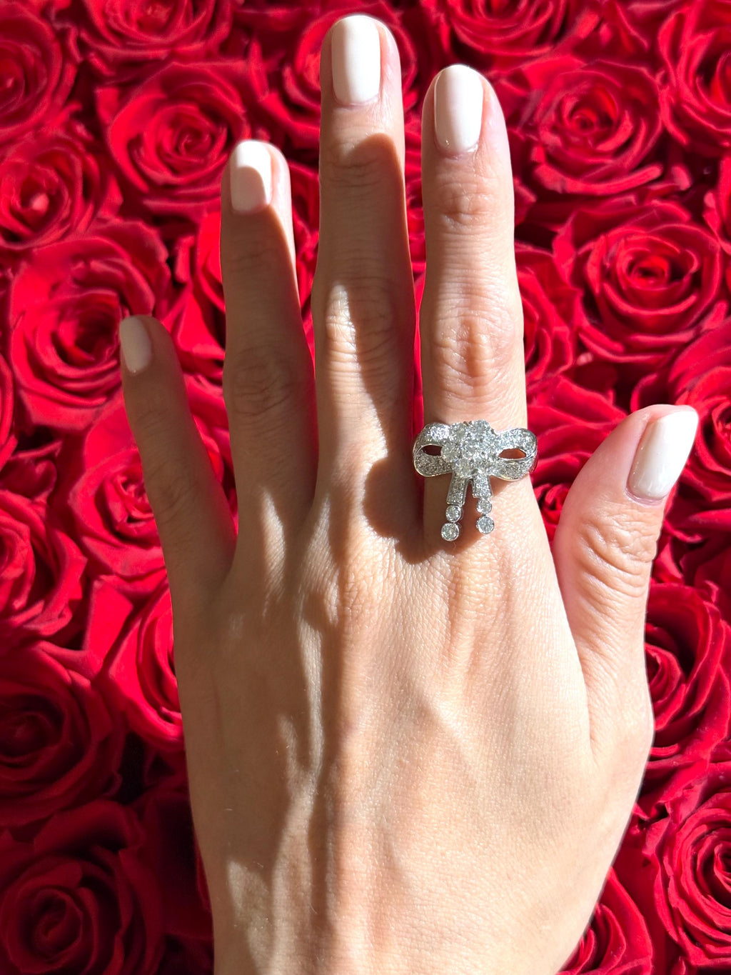 Diamond Ribbon Ring in 18k White Gold