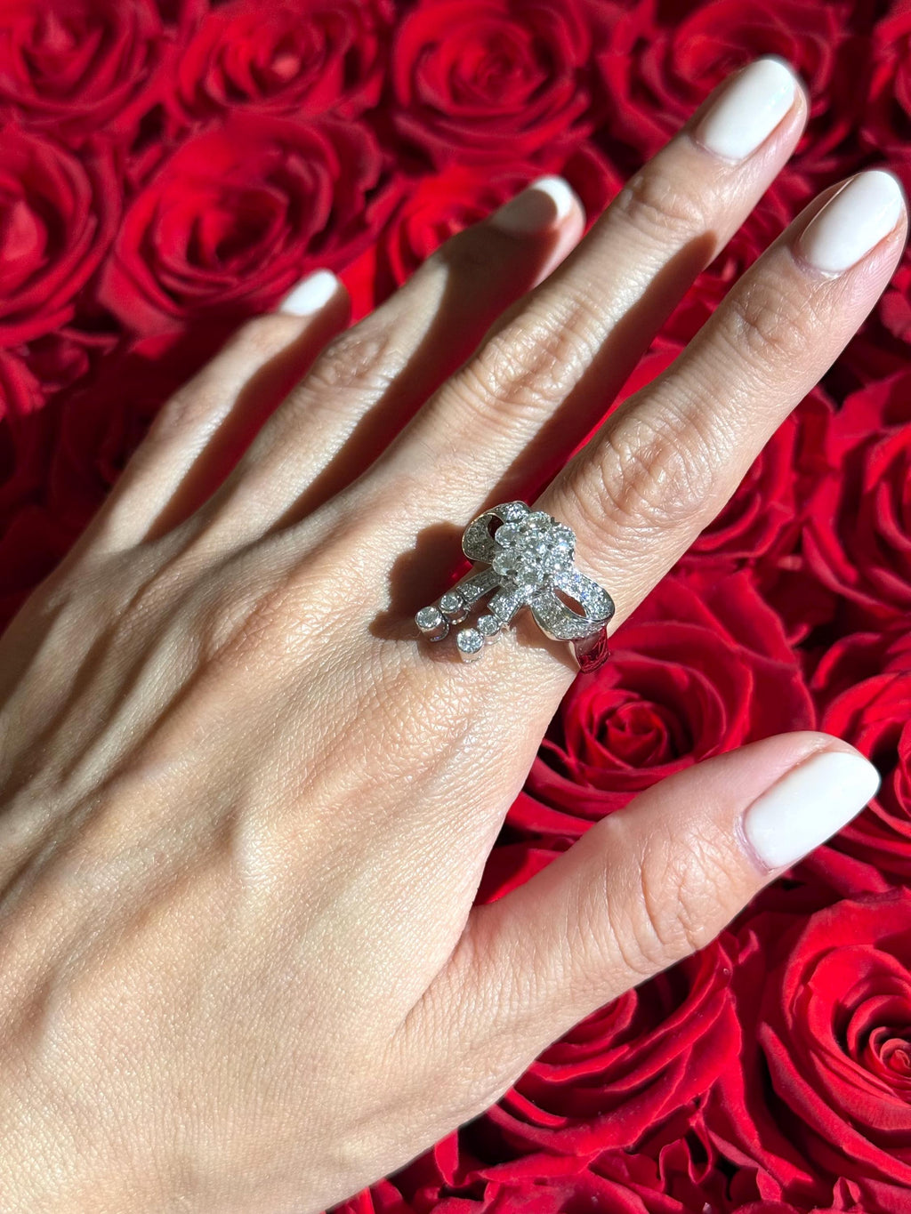 Diamond Ribbon Ring in 18k White Gold