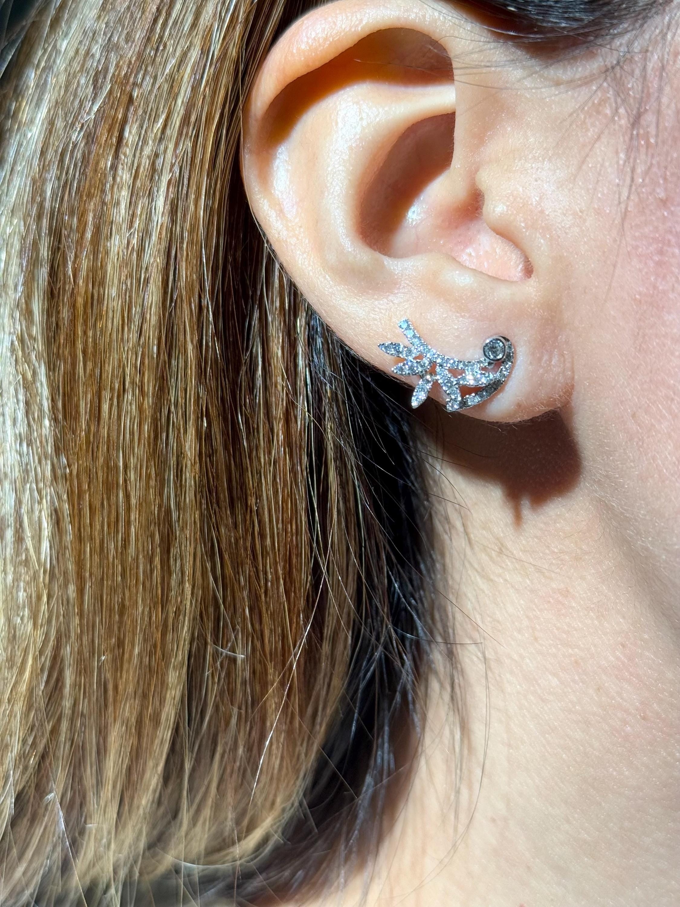 Floral Diamond Stud Earrings in 18k White Gold