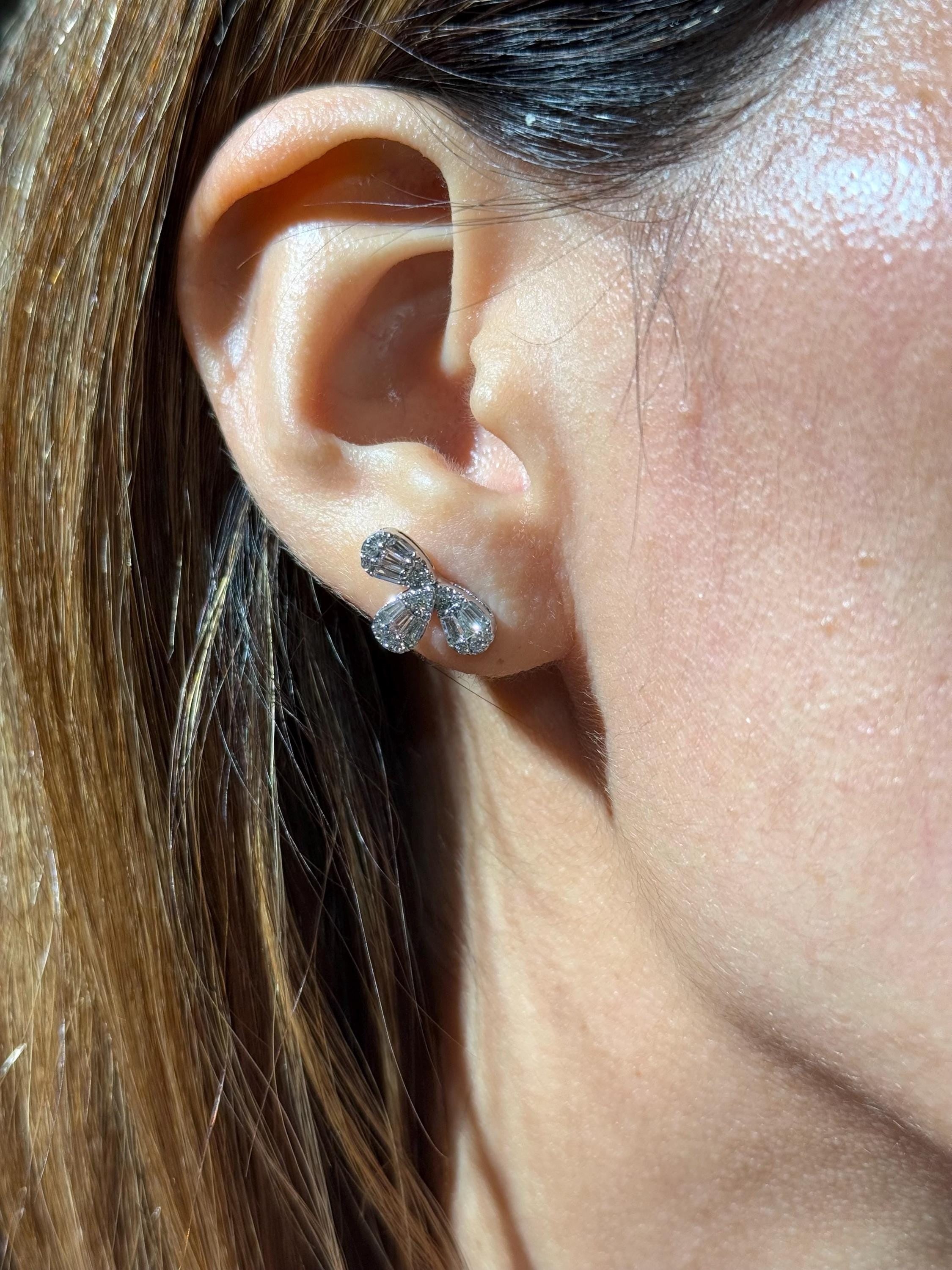 Floral Diamond Stud Earrings in 18k White Gold