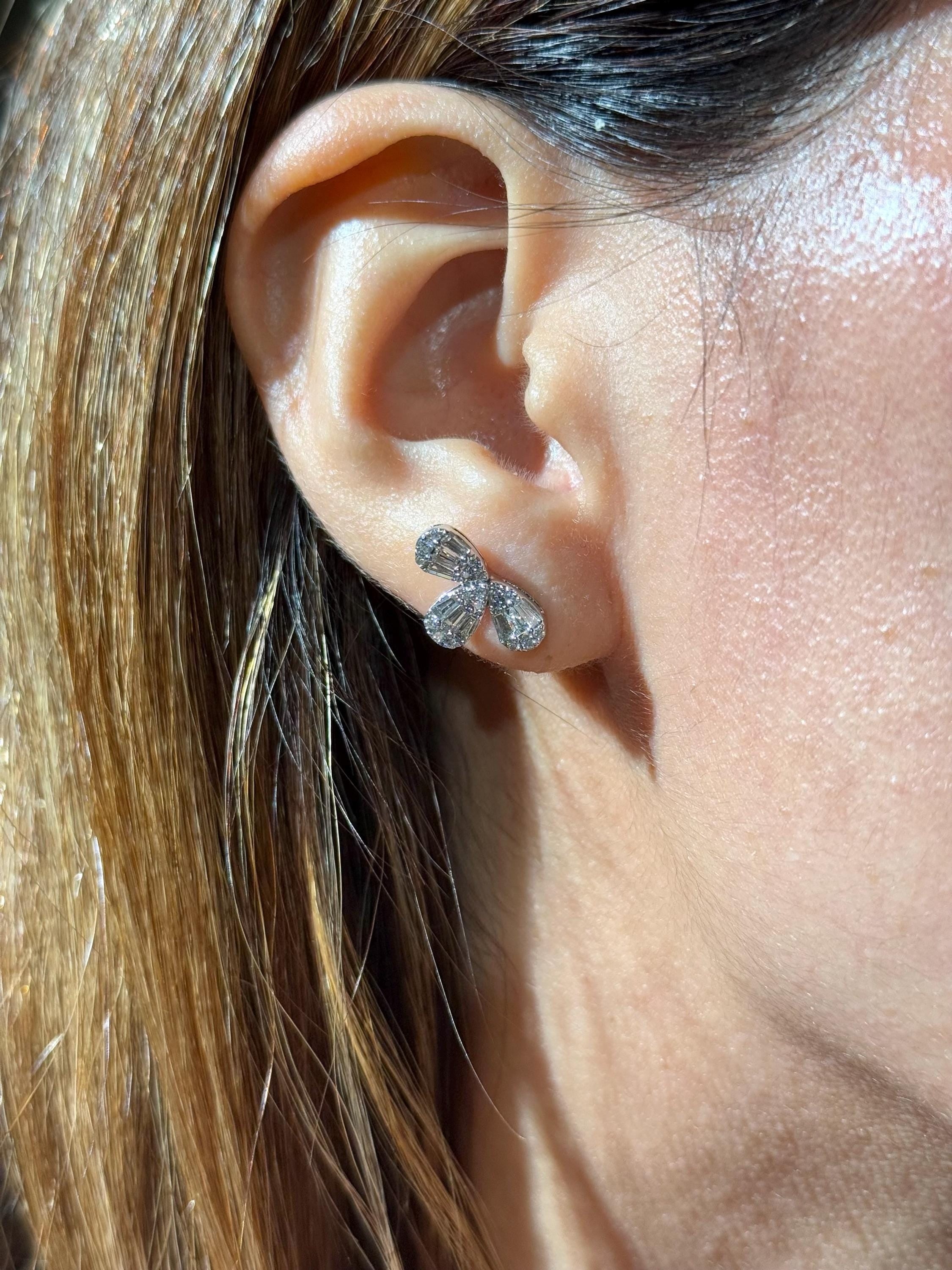 Floral Diamond Stud Earrings in 18k White Gold