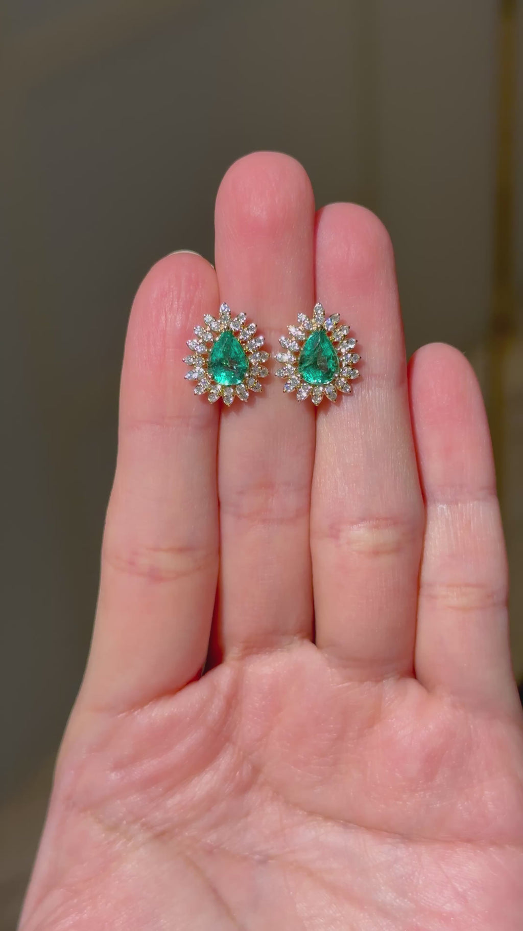 Emerald Diamond Earrings in 18K Yellow Gold