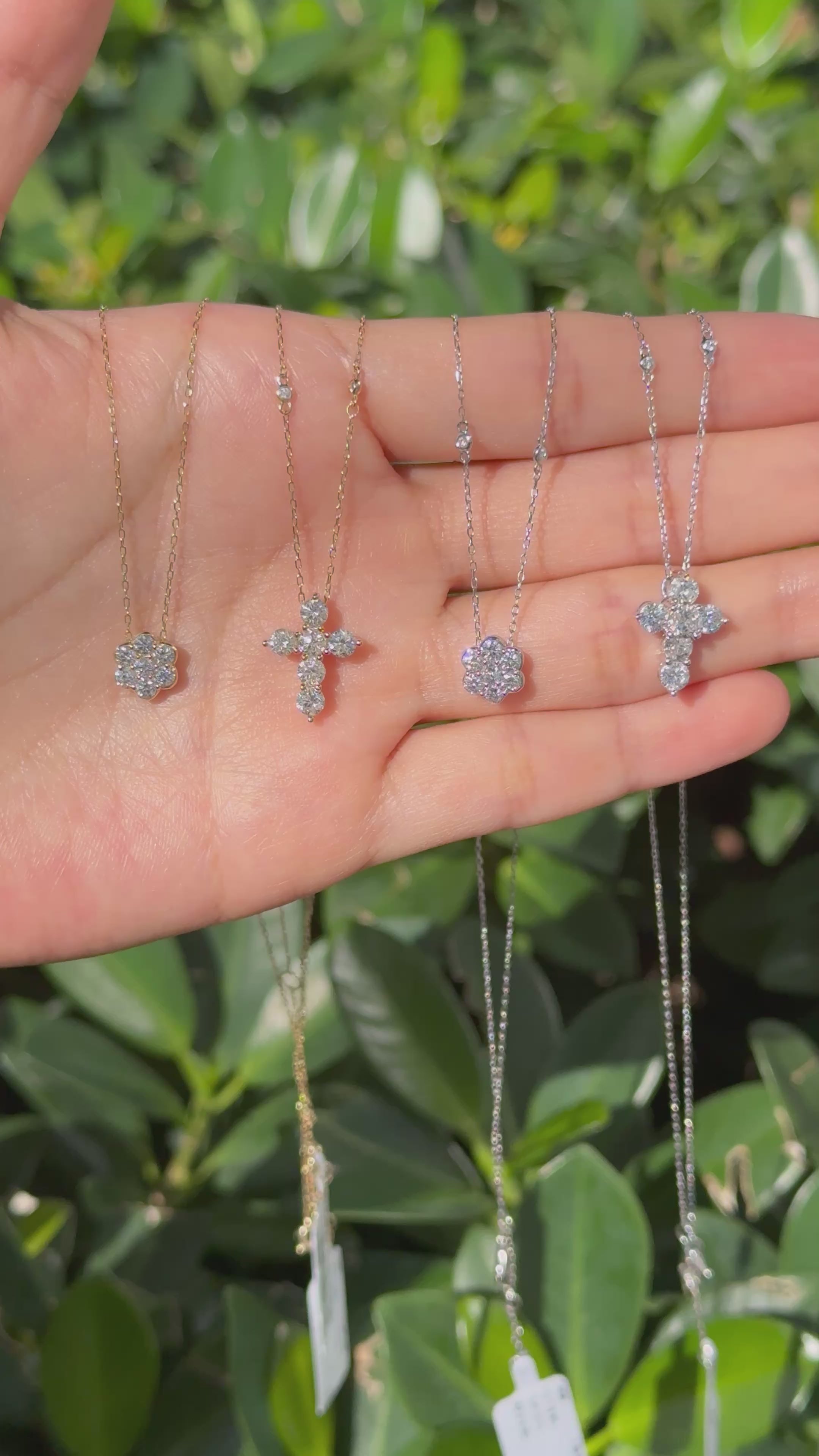 Floral Diamond Roseta Necklace in 14K White Gold