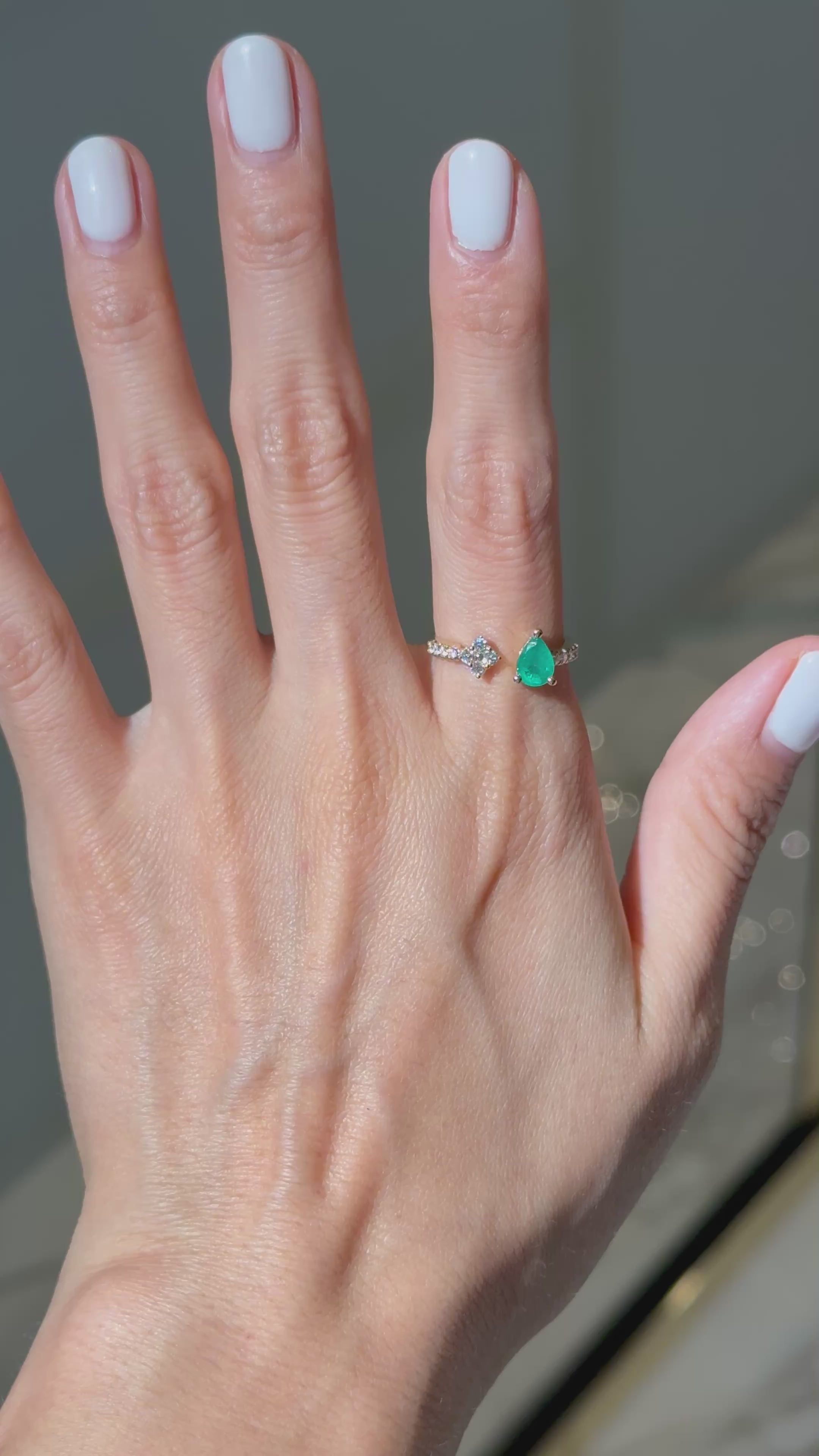 Emerald Diamond Ring in 14K Yellow Gold