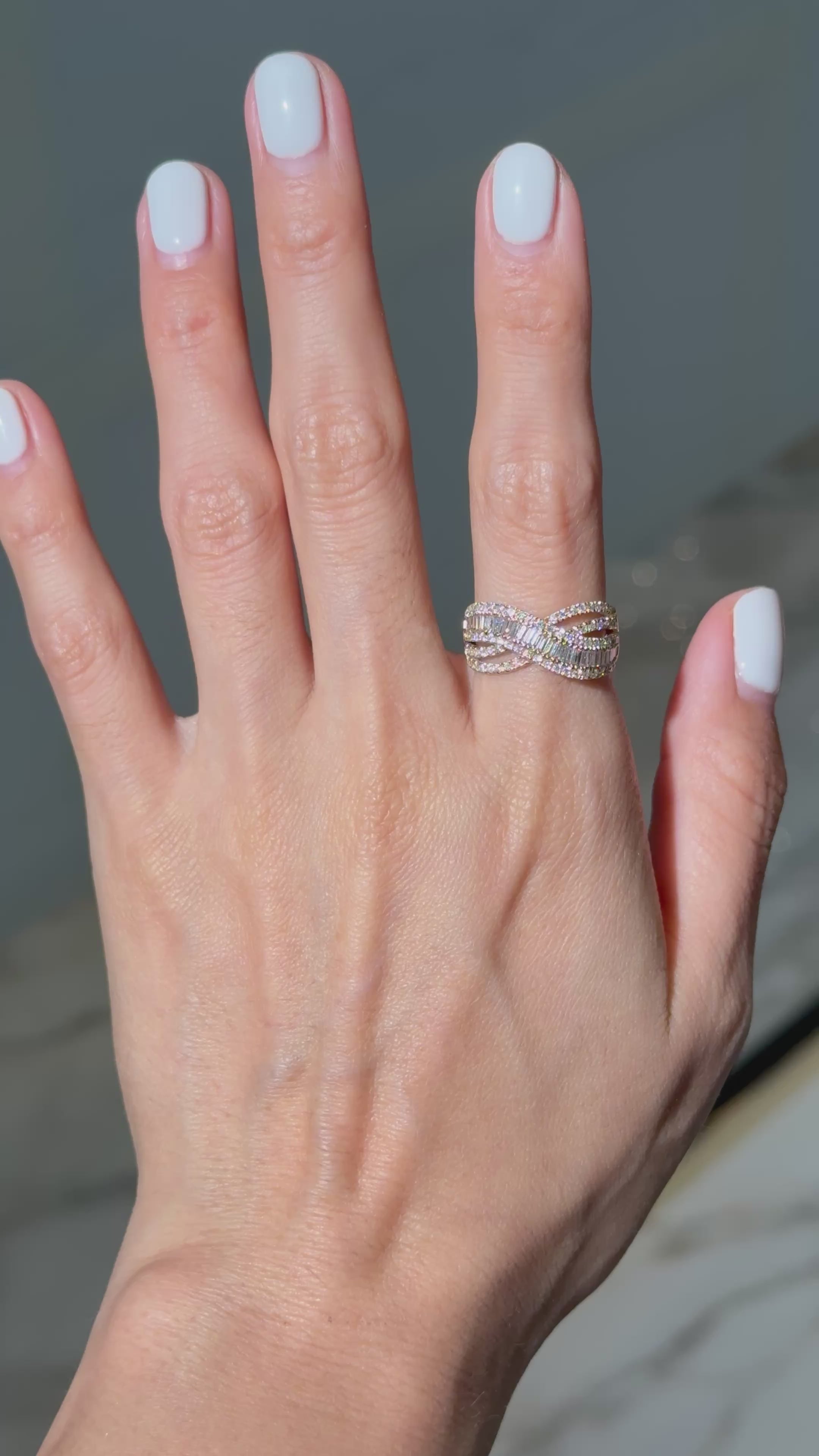 Classy Diamond Ring in 14K Yellow Gold